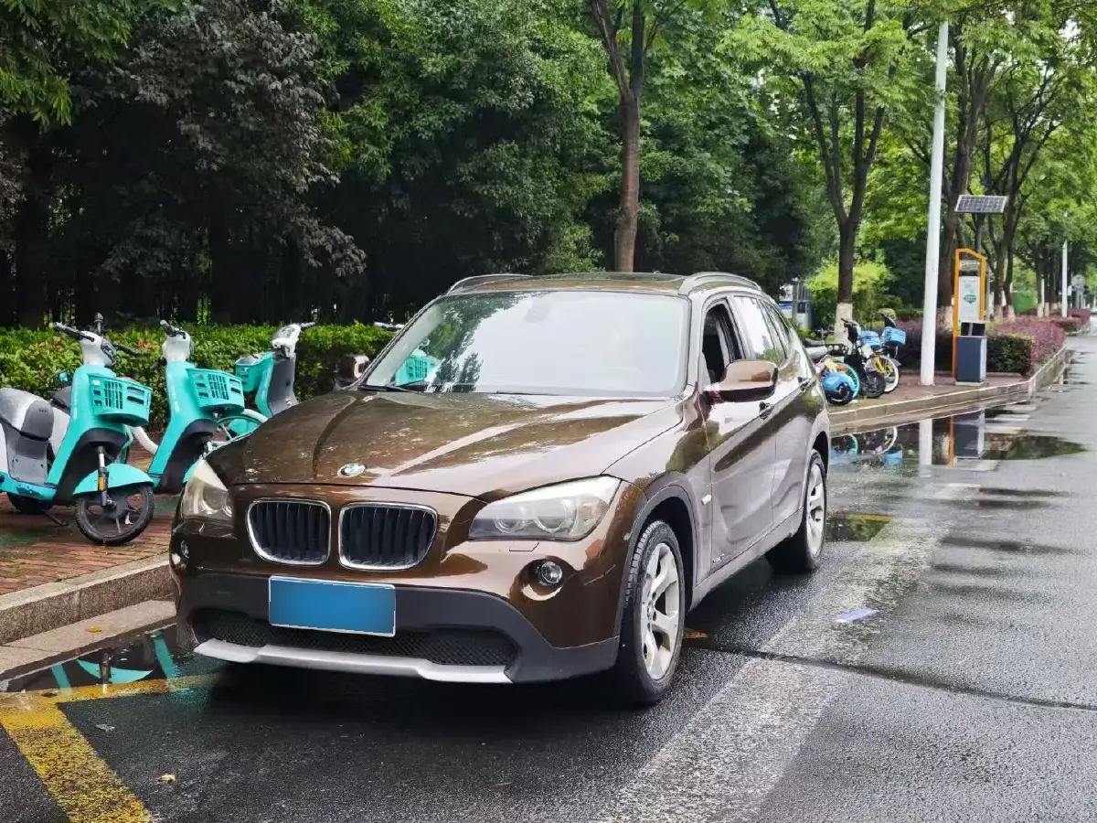 2012 BMW X1 2.0L 150HP L4 6AT