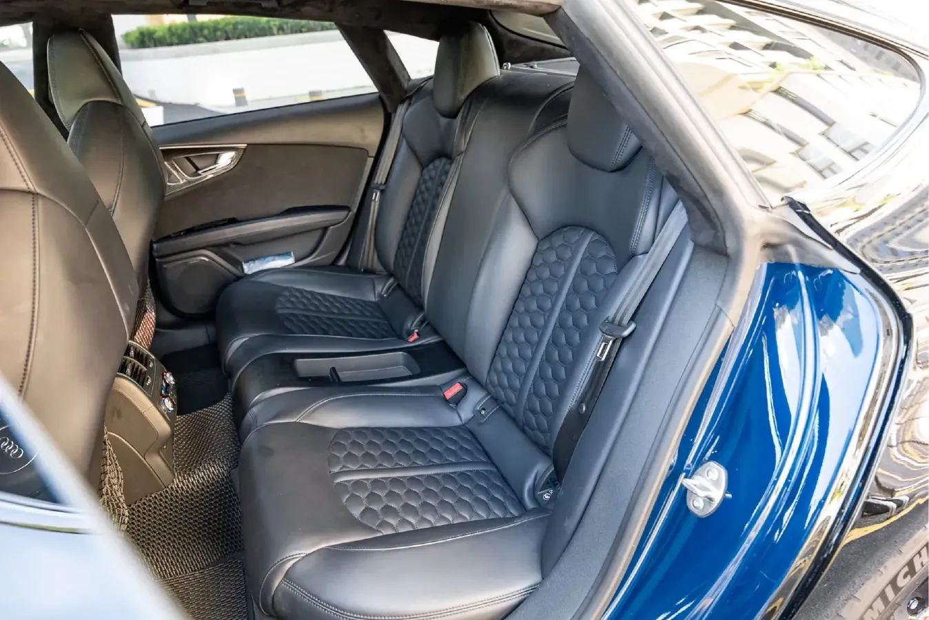 2014 Audi RS 7 4.0T 560HP V8 8AT,autocango,china used car exporter,china ev exporter,chinese used car exporter,chinese used ev exporter