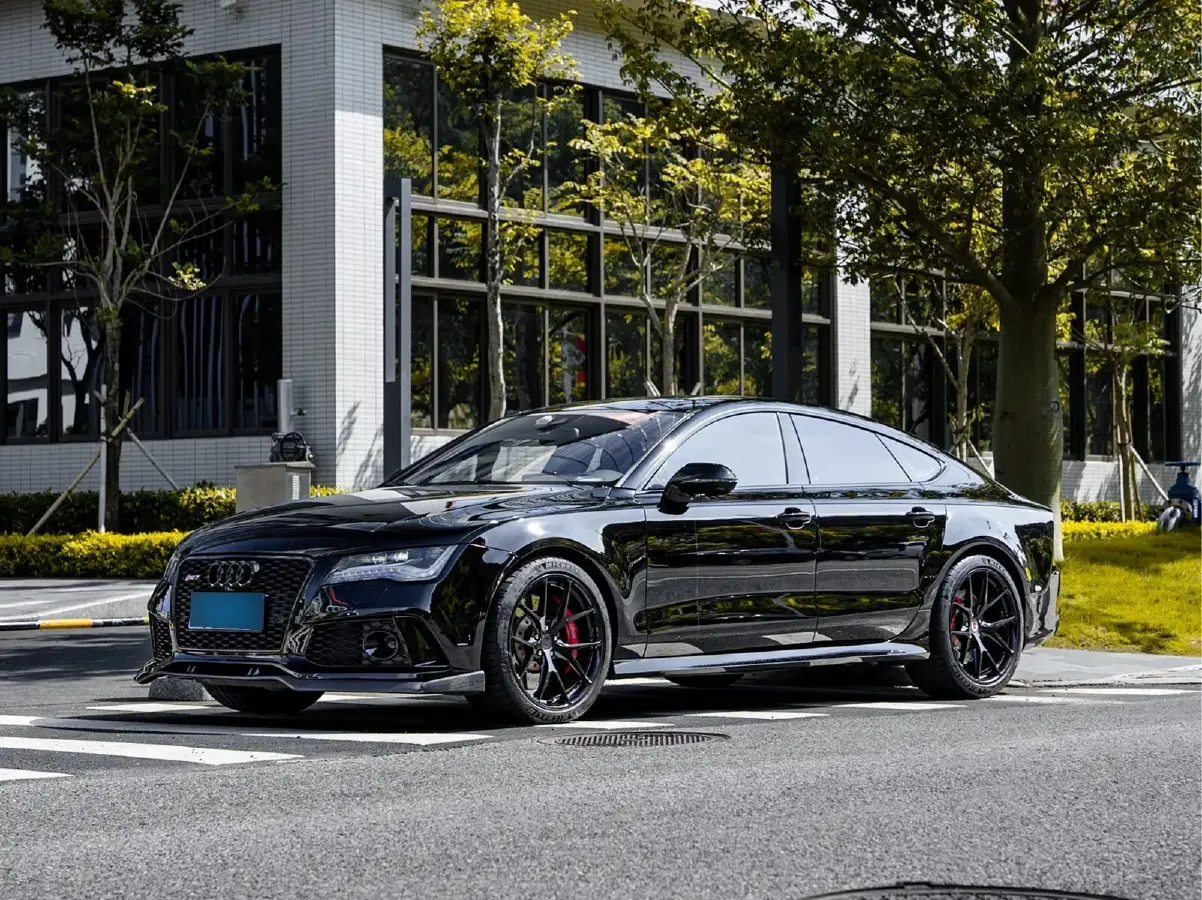2014 Audi RS 7 4.0T 560HP V8 8AT