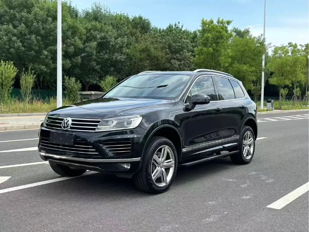 2016 Volkswagen Touareg 3.0T 320HP V6 8AT