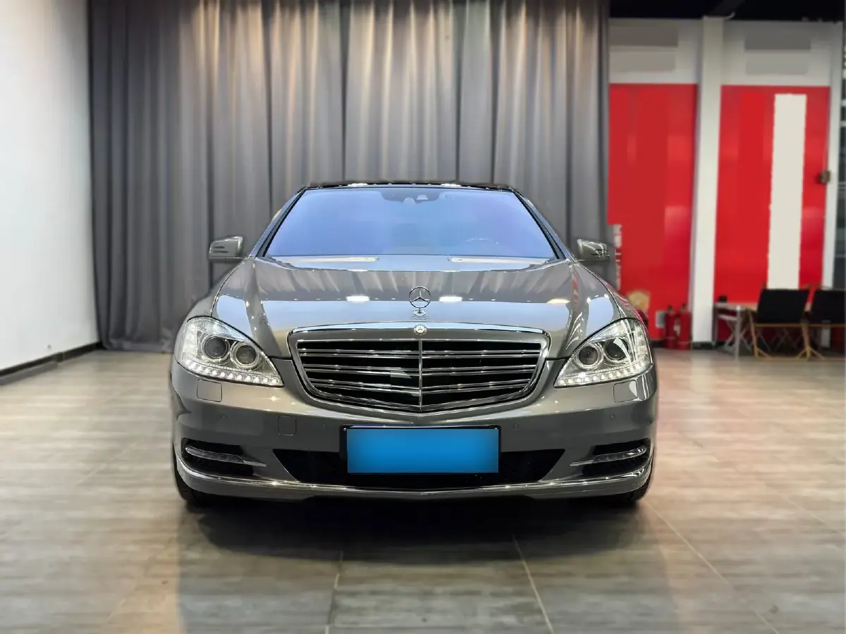 2012 Mercedes-Benz S Class 5.5T 517HP V12 5AT