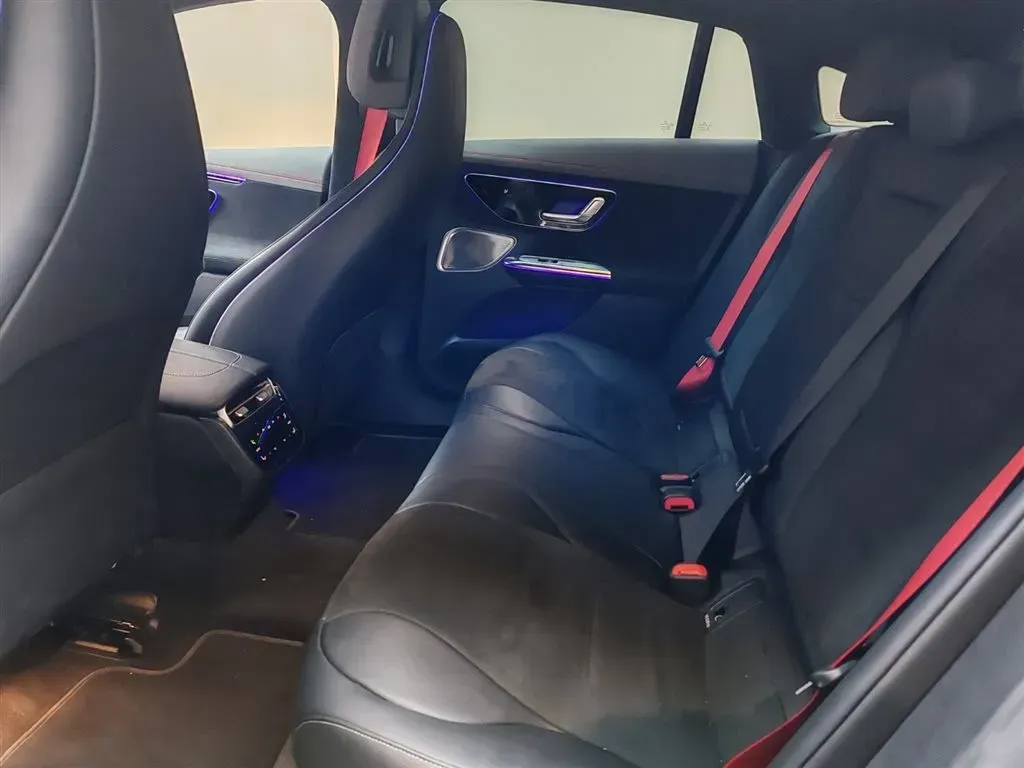 2023 Mercedes-Benz EQE AMG BEV 96.1KWH,autocango,china used car exporter,china ev exporter,chinese used car exporter,chinese used ev exporter