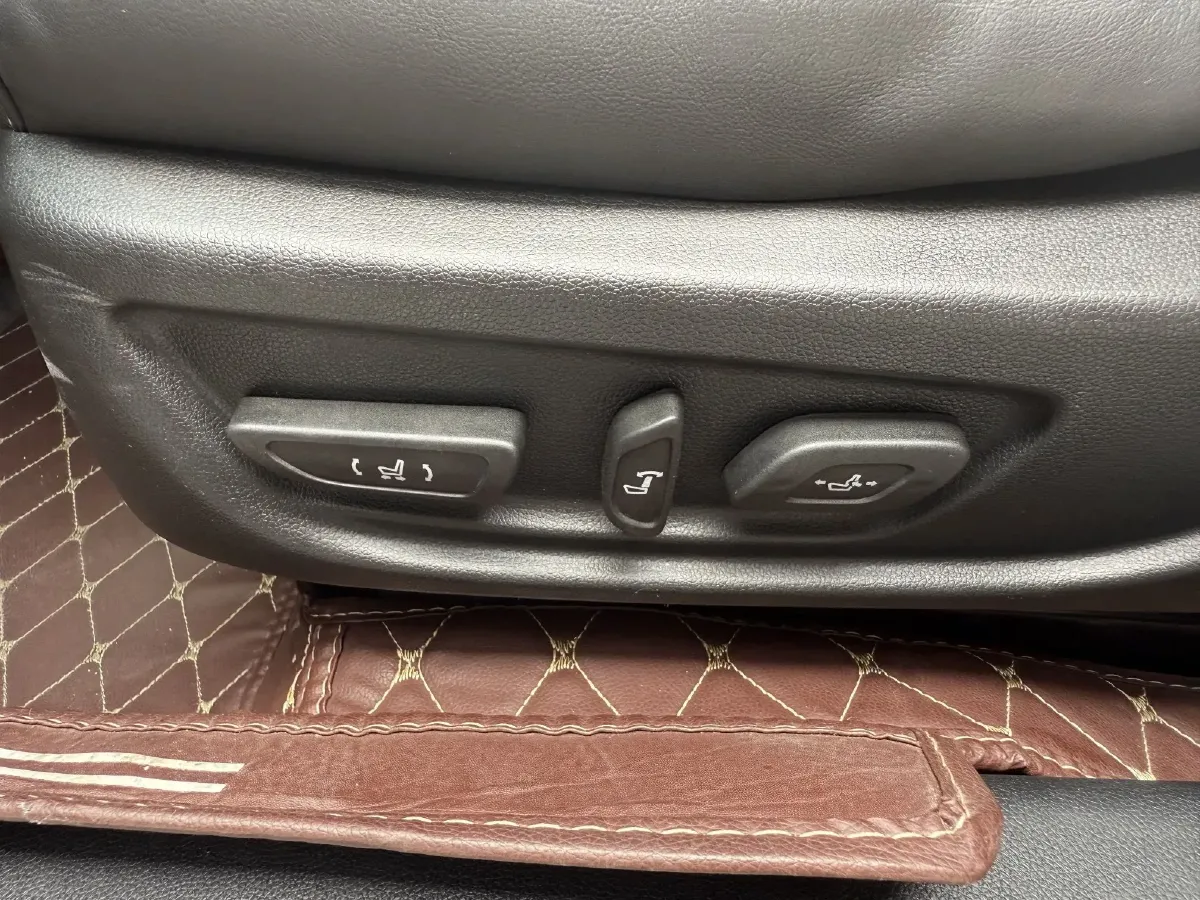 2017 GAC Trumpchi GA8 1.8T 188HP L4 6AT,autocango,china used car exporter,china ev exporter,chinese used car exporter,chinese used ev exporter