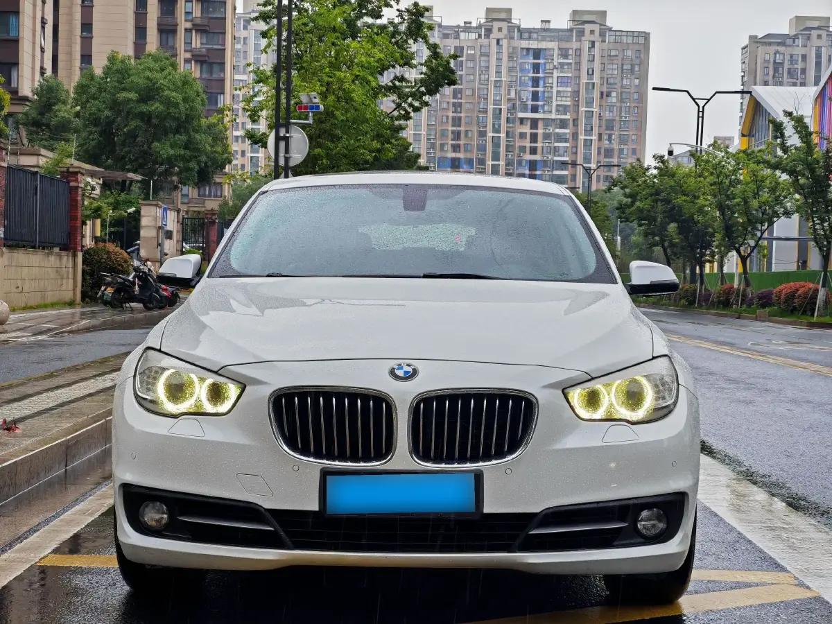 2014 BMW 5 Series GT 2.0T 245HP L4 8AT
