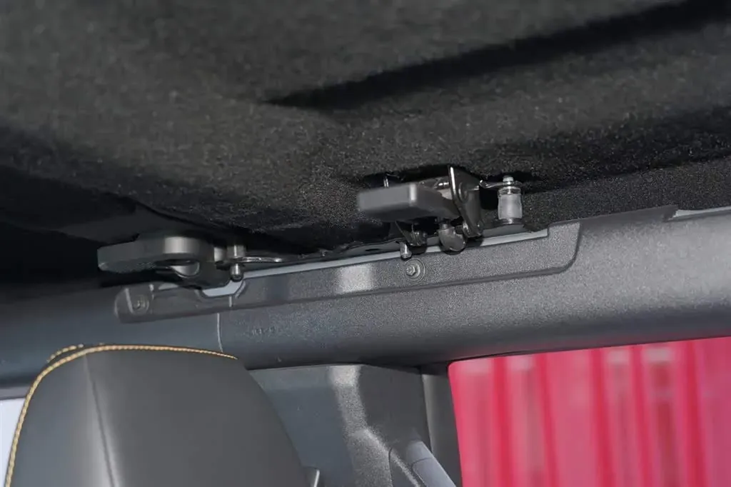 2024 Ford Bronco 2.3T 275HP L4 10AT,autocango,china used car exporter,china ev exporter,chinese used car exporter,chinese used ev exporter