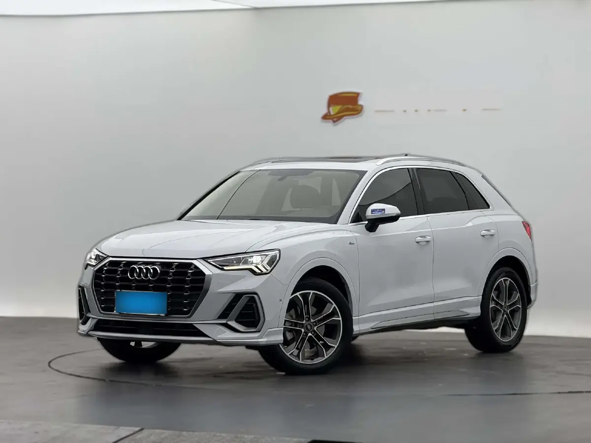 2022 Audi Q3 2.0T 186HP L4 7DCT