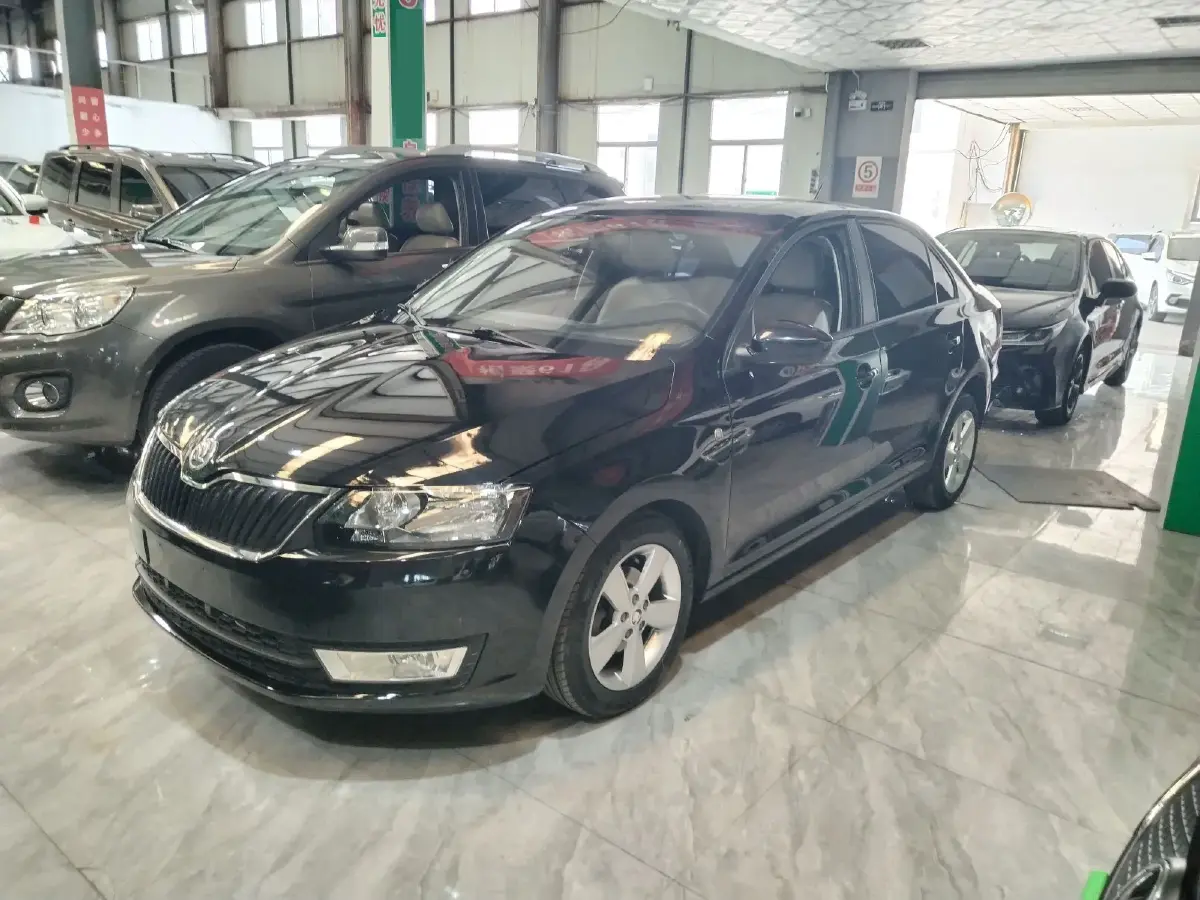 2013 Skoda Rapid 1.6L 110HP L4 6AT