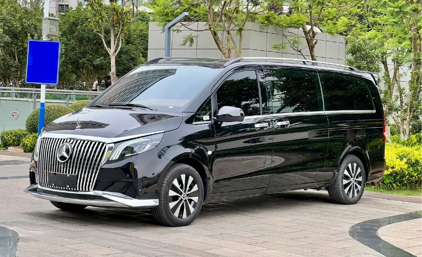 2023 Mercedes-Benz Vito 2.0T 211HP L4 9AT