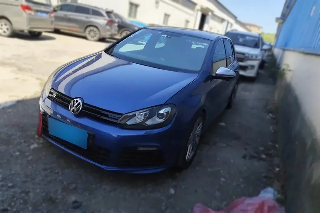 2011 Volkswagen Golf 2.0T 256HP L4 6DCT