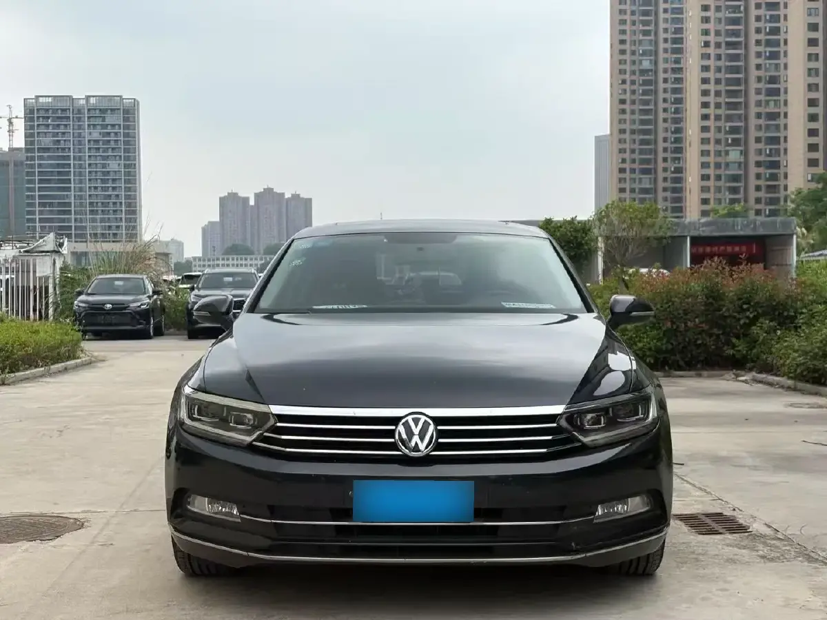 2017 Volkswagen Magotan 1.8T 180HP L4 7DCT