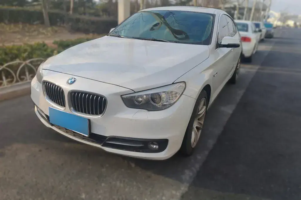 2015 BMW 5 Series GT 3.0T 306HP L6 8AT