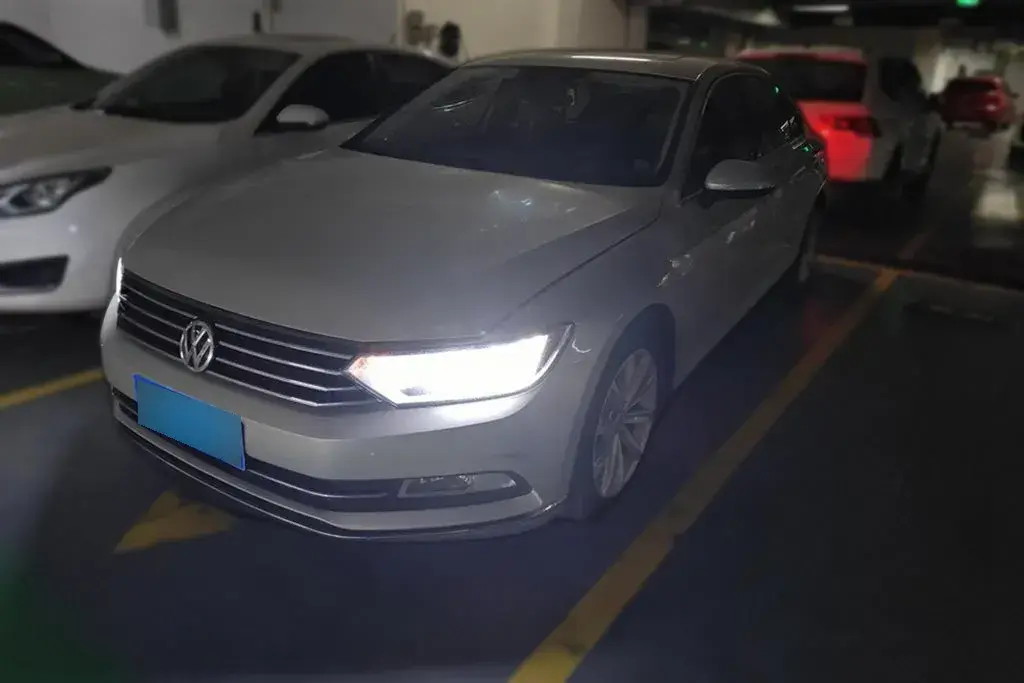 2018 Volkswagen Magotan 1.8T 180HP L4 7DCT