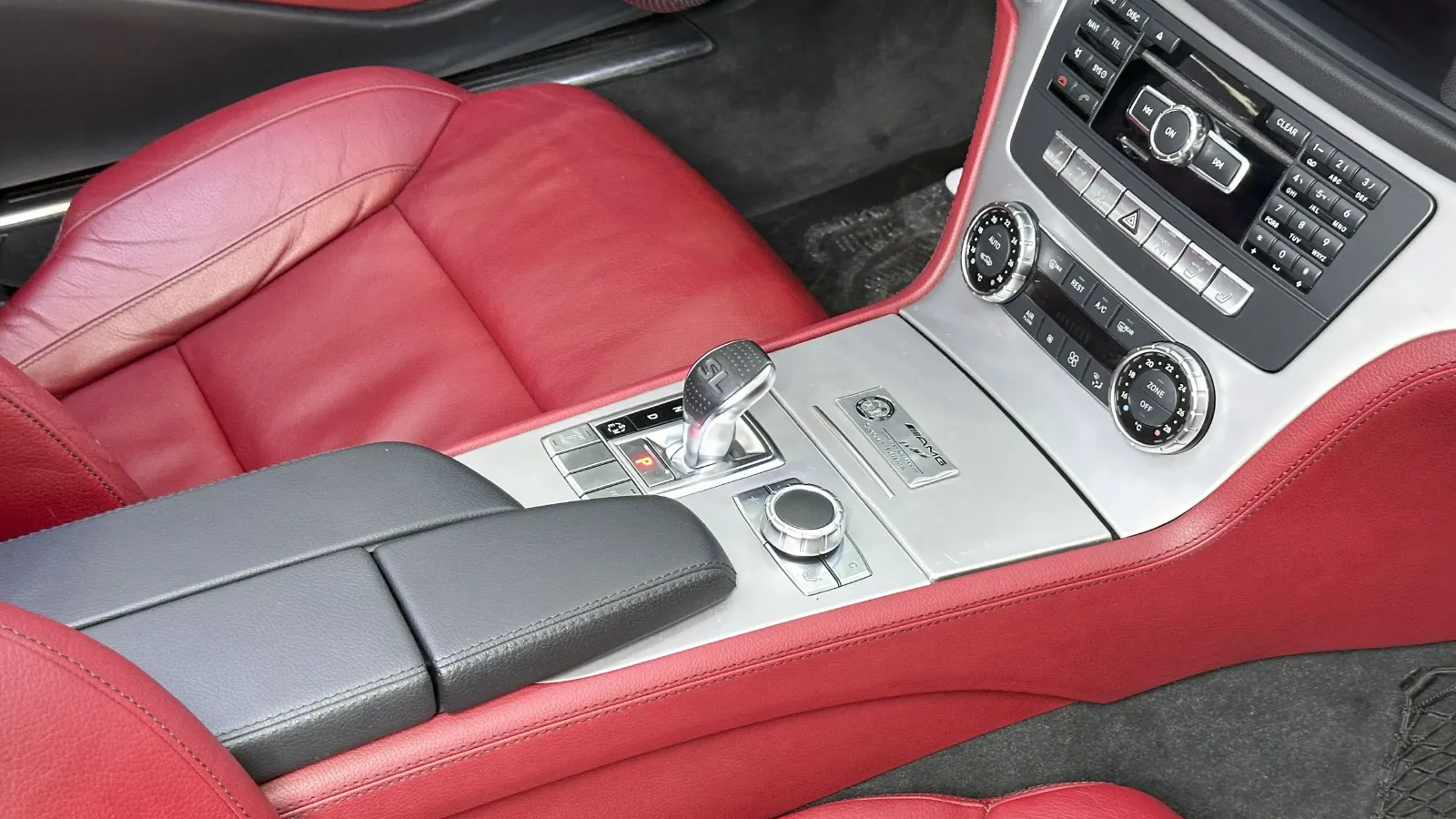 2013 Mercedes-Benz SL Class 3.5L 306HP V6 7AT,autocango,china used car exporter,china ev exporter,chinese used car exporter,chinese used ev exporter