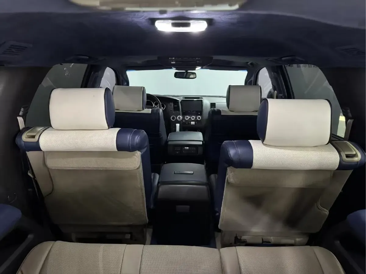 2010 Toyota Sequoia 5.7L 386HP V8 6AT,autocango,china used car exporter,china ev exporter,chinese used car exporter,chinese used ev exporter