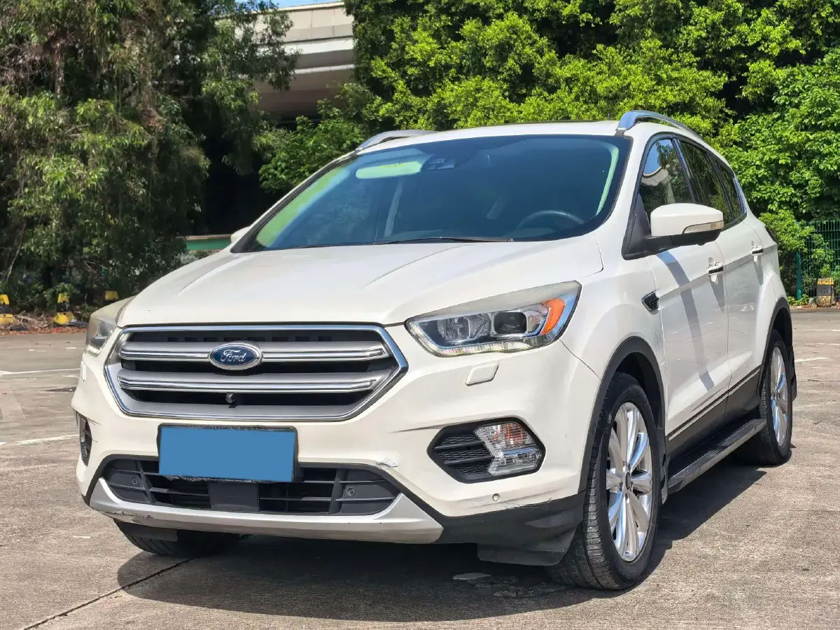 2017 Ford Kuga 2.0T 245HP L4 6AT