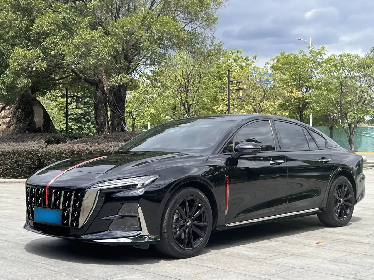 2023 HongQi H6 2.0T 252HP L4 8AT 2023 HongQi H6 2.0T 252HP L4 8AT