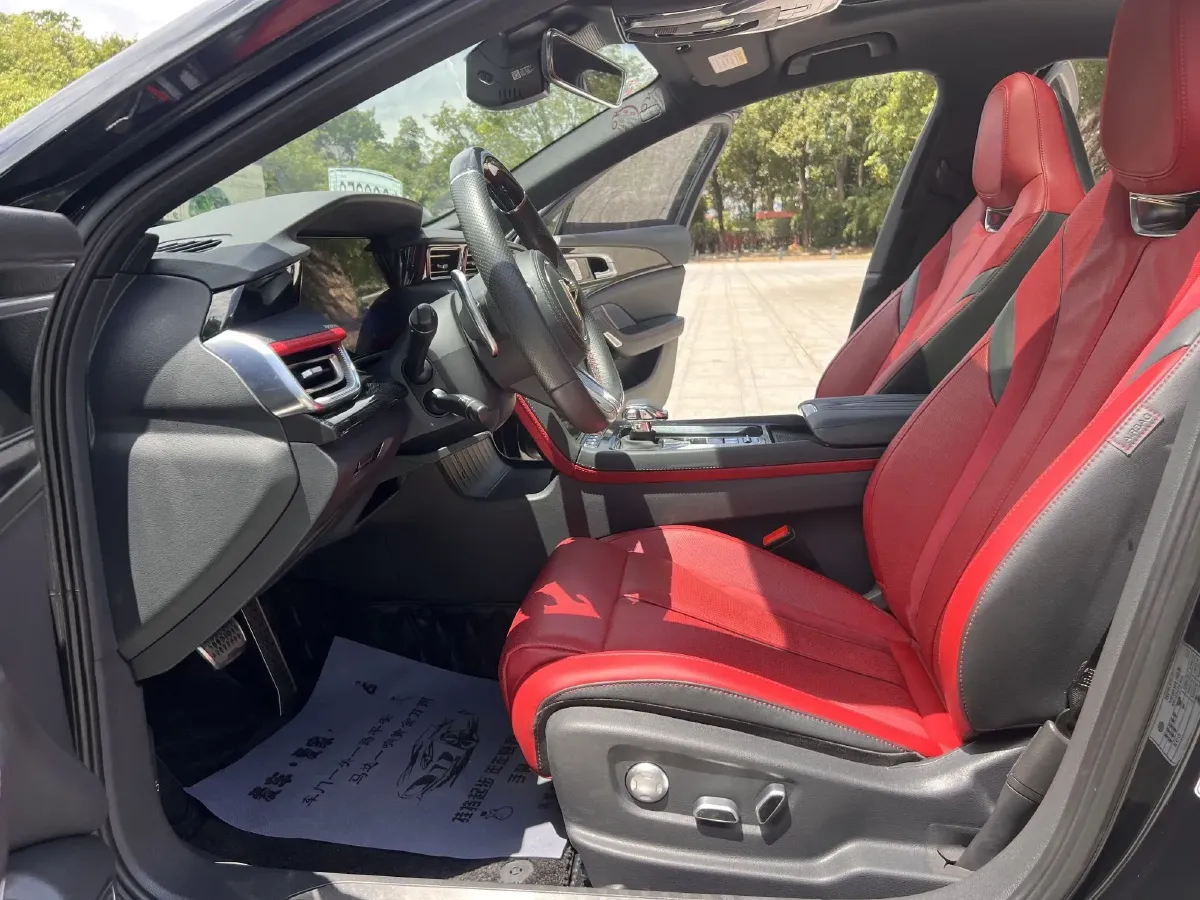 2023 HongQi H6 2.0T 252HP L4 8AT,autocango,china used car exporter,china ev exporter,chinese used car exporter,chinese used ev exporter