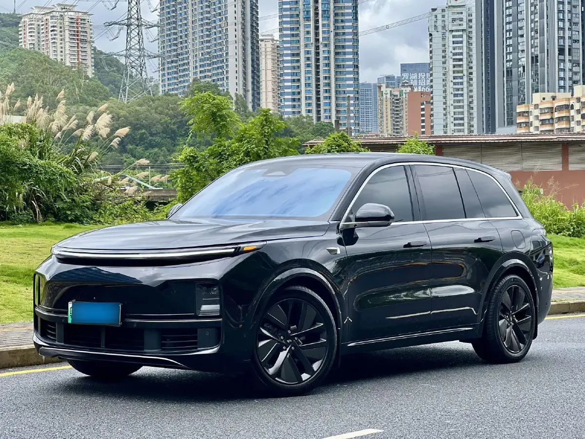 2023 Li L8 Range Extended 154HP REEV 40.9KWH