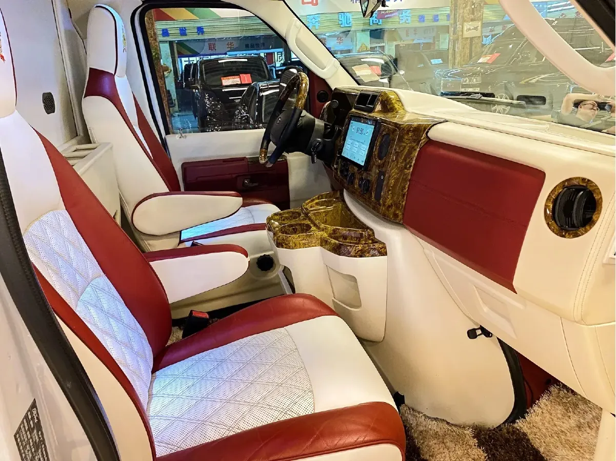 2011 Ford E350 5.4L 258HP V8 5AT,autocango,china used car exporter,china ev exporter,chinese used car exporter,chinese used ev exporter