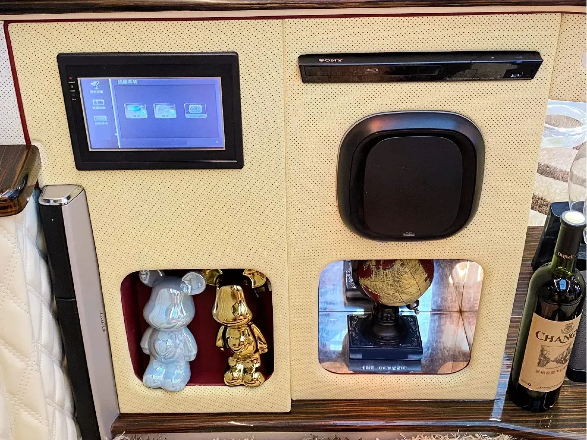 2011 Ford E350 5.4L 258HP V8 5AT,autocango,china used car exporter,china ev exporter,chinese used car exporter,chinese used ev exporter