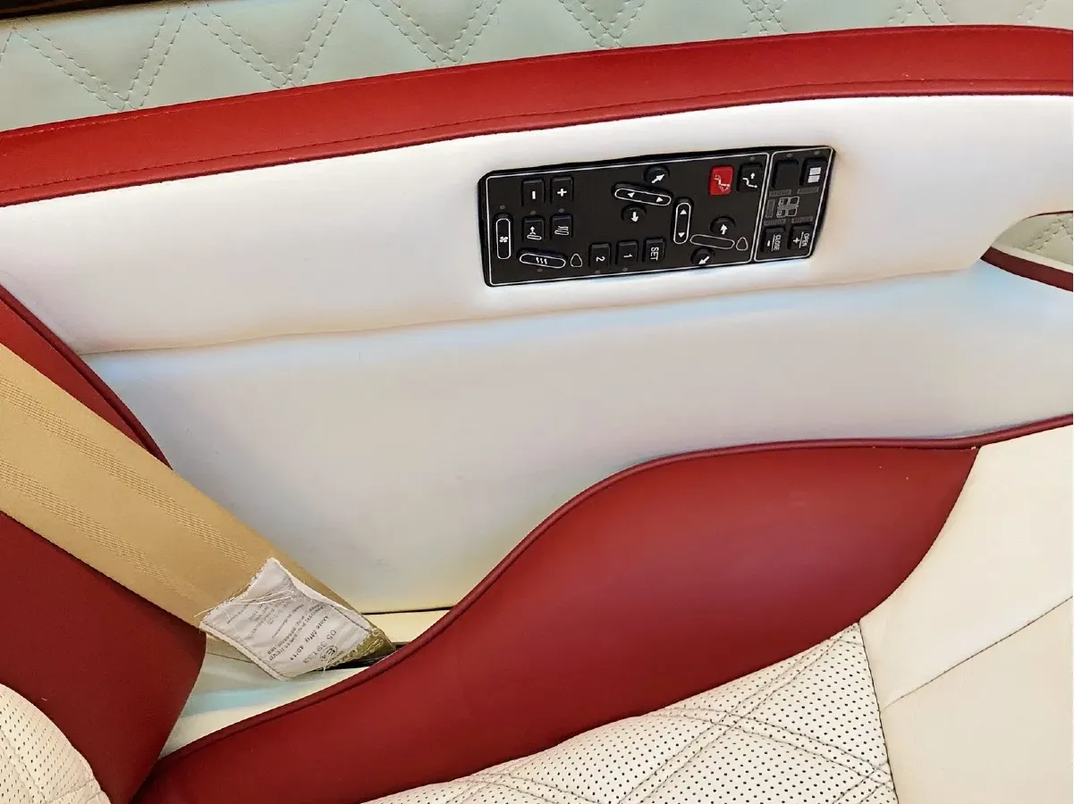 2011 Ford E350 5.4L 258HP V8 5AT,autocango,china used car exporter,china ev exporter,chinese used car exporter,chinese used ev exporter