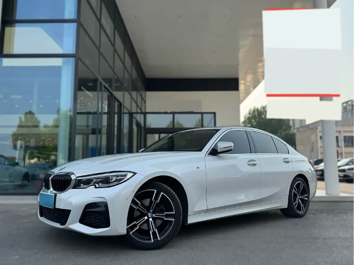 2022 BMW 3 Series 2.0T 184HP L4 8AT