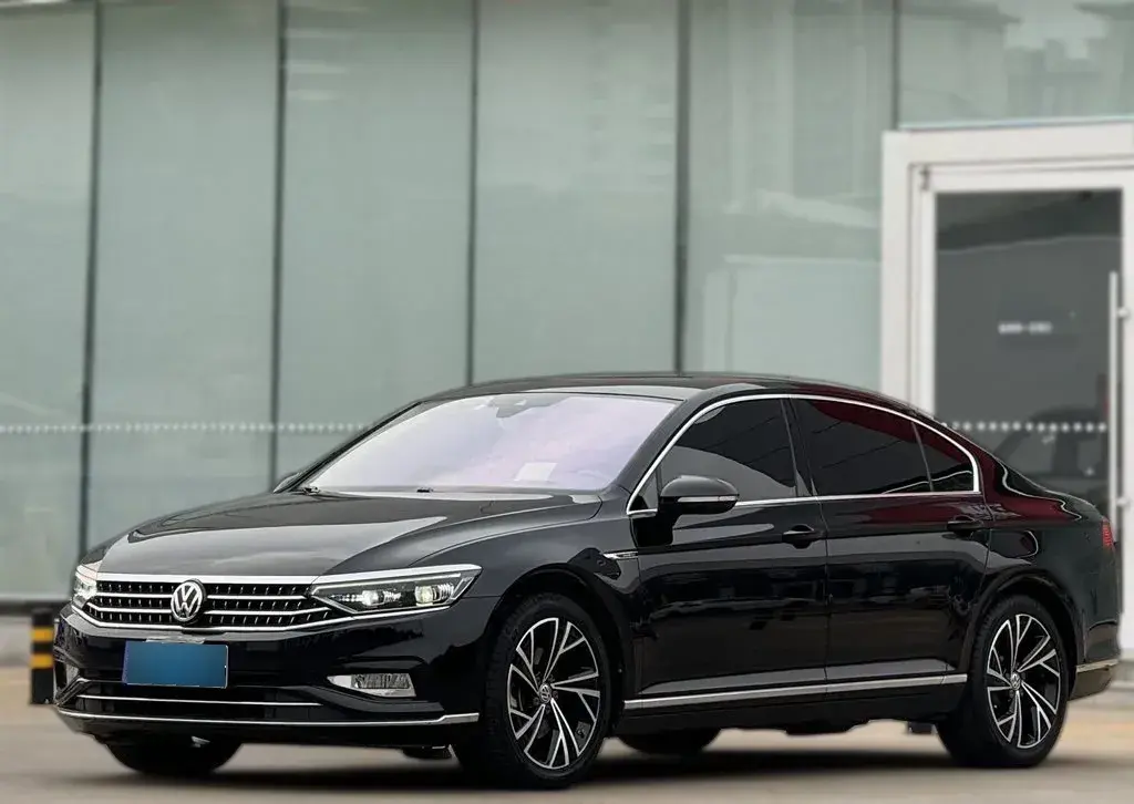 2020 Volkswagen Magotan 2.0T 220HP L4 7DCT