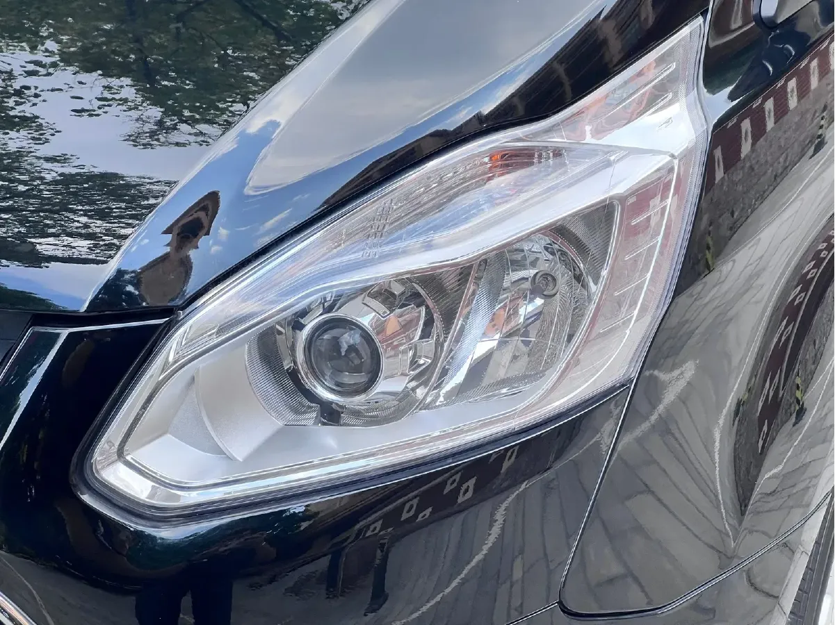 2020 Ford Tourneo 2.0T 203HP L4 6AT,autocango,china used car exporter,china ev exporter,chinese used car exporter,chinese used ev exporter