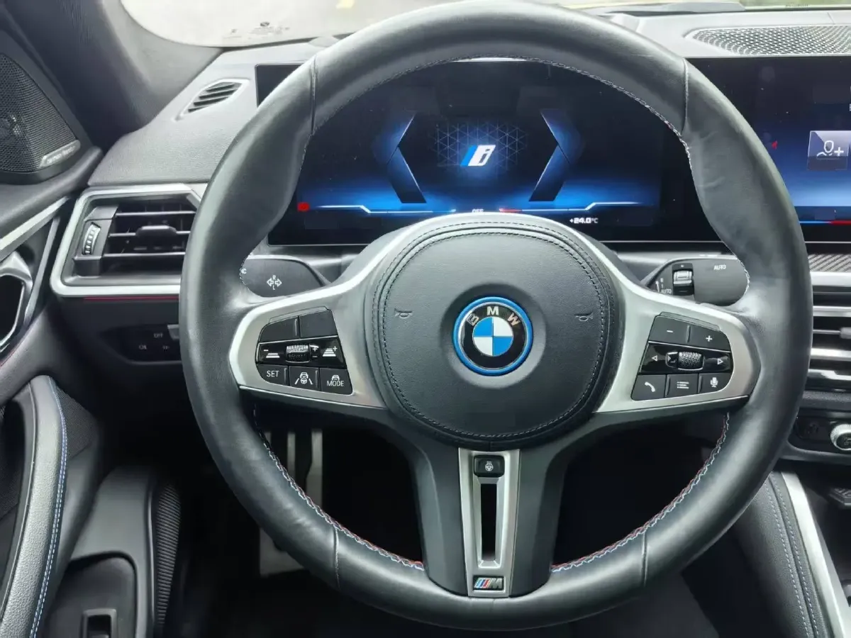 2023 BMW BEV 83.9KWH,autocango,china used car exporter,china ev exporter,chinese used car exporter,chinese used ev exporter