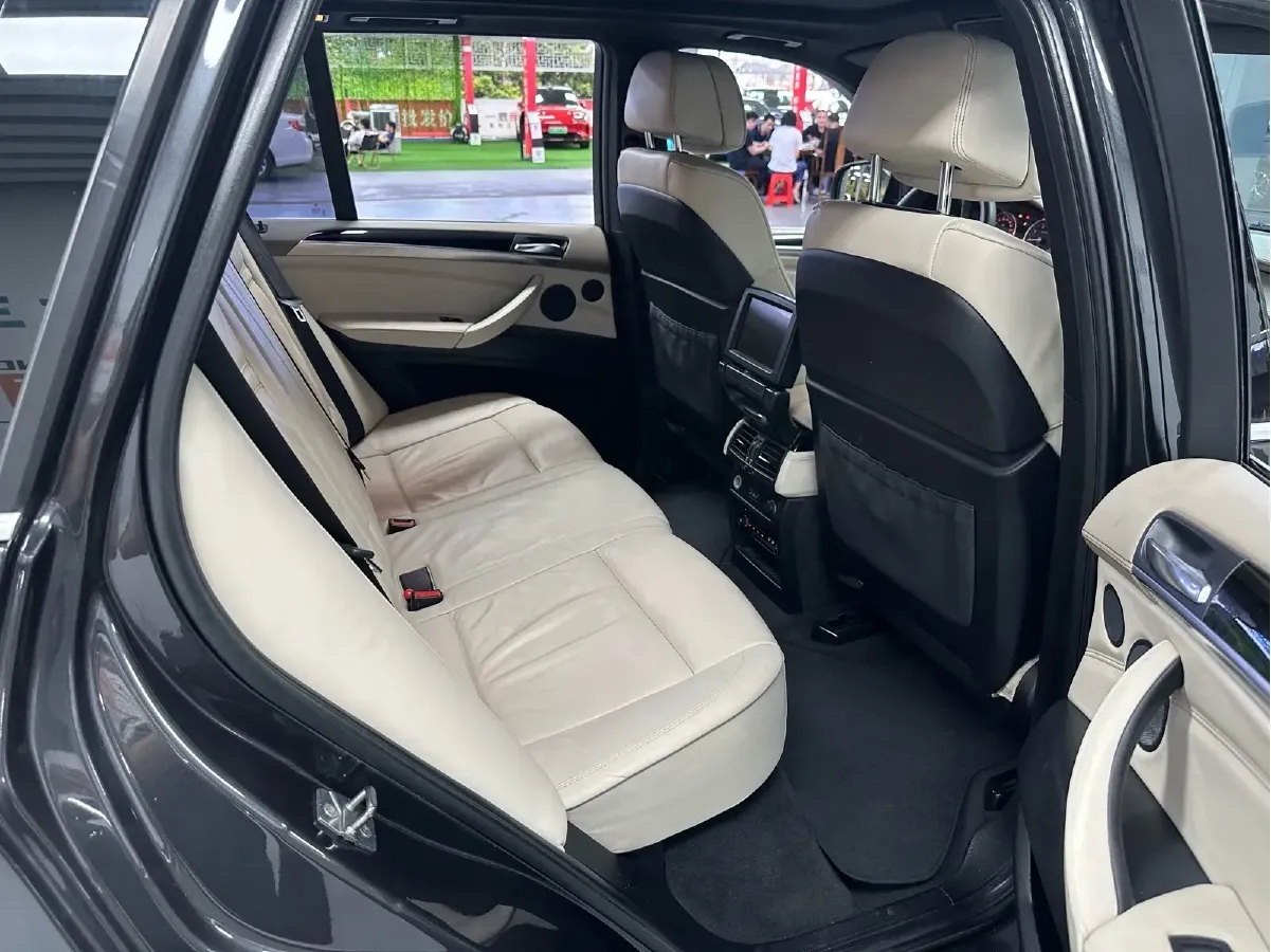 2010 BMW X5 3.0L 258HP L6 6AT,autocango,china used car exporter,china ev exporter,chinese used car exporter,chinese used ev exporter