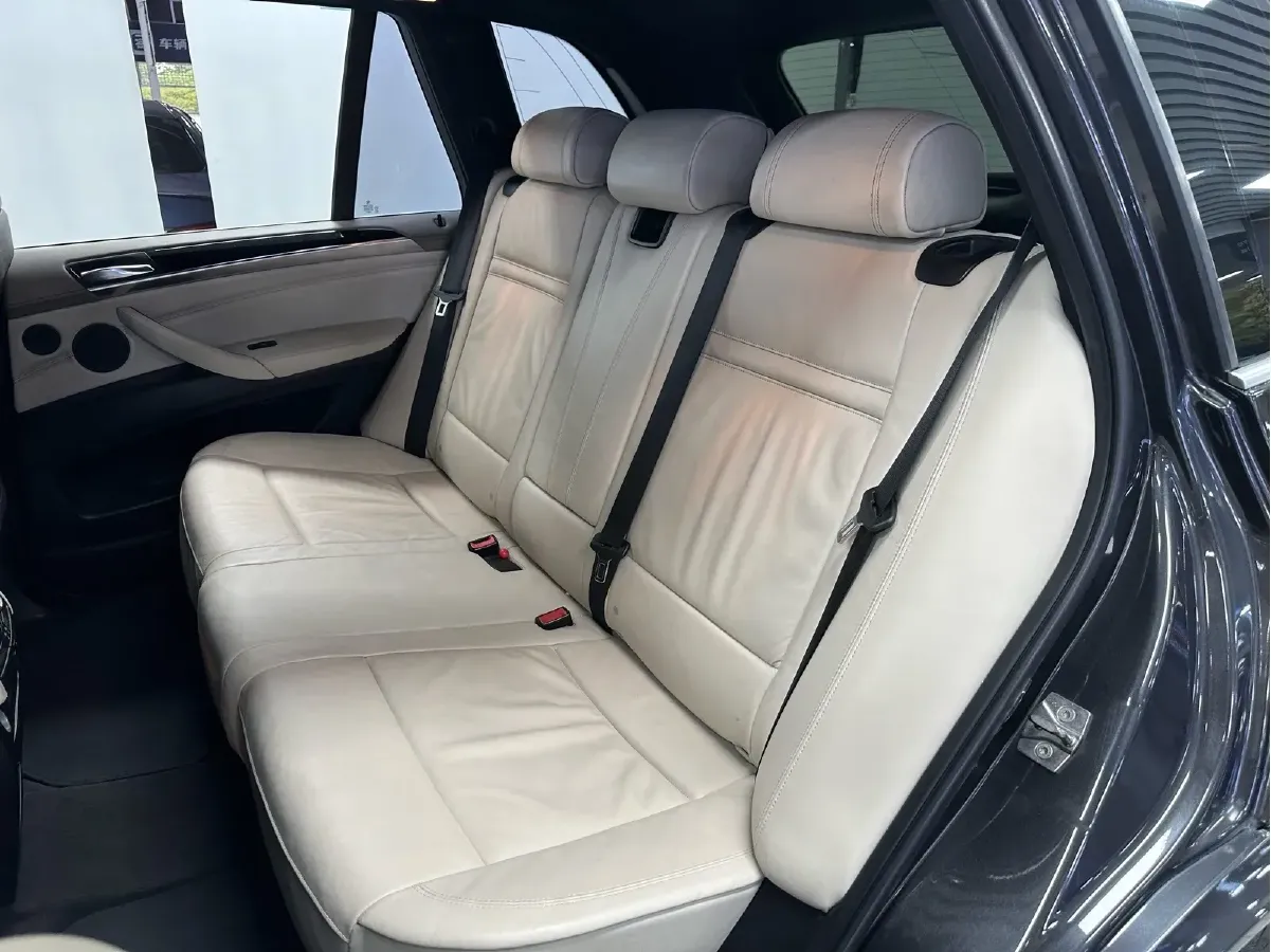 2010 BMW X5 3.0L 258HP L6 6AT,autocango,china used car exporter,china ev exporter,chinese used car exporter,chinese used ev exporter