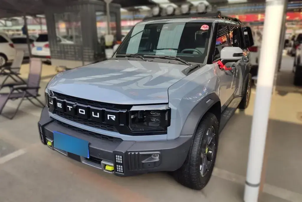 2023 Jetour Traveller 2.0T 254HP L4 7DCT