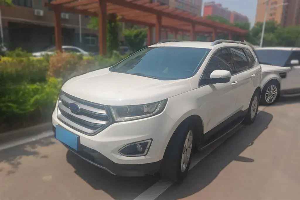 2016 Ford Edge 2.0T 245HP L4 6AT