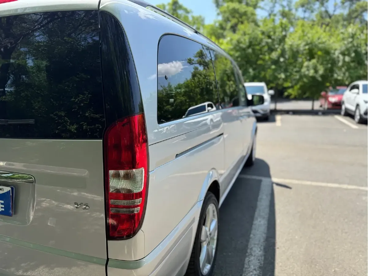 2011 Mercedes-Benz Viano 2.5L 190HP V6 5AT,autocango,china used car exporter,china ev exporter,chinese used car exporter,chinese used ev exporter