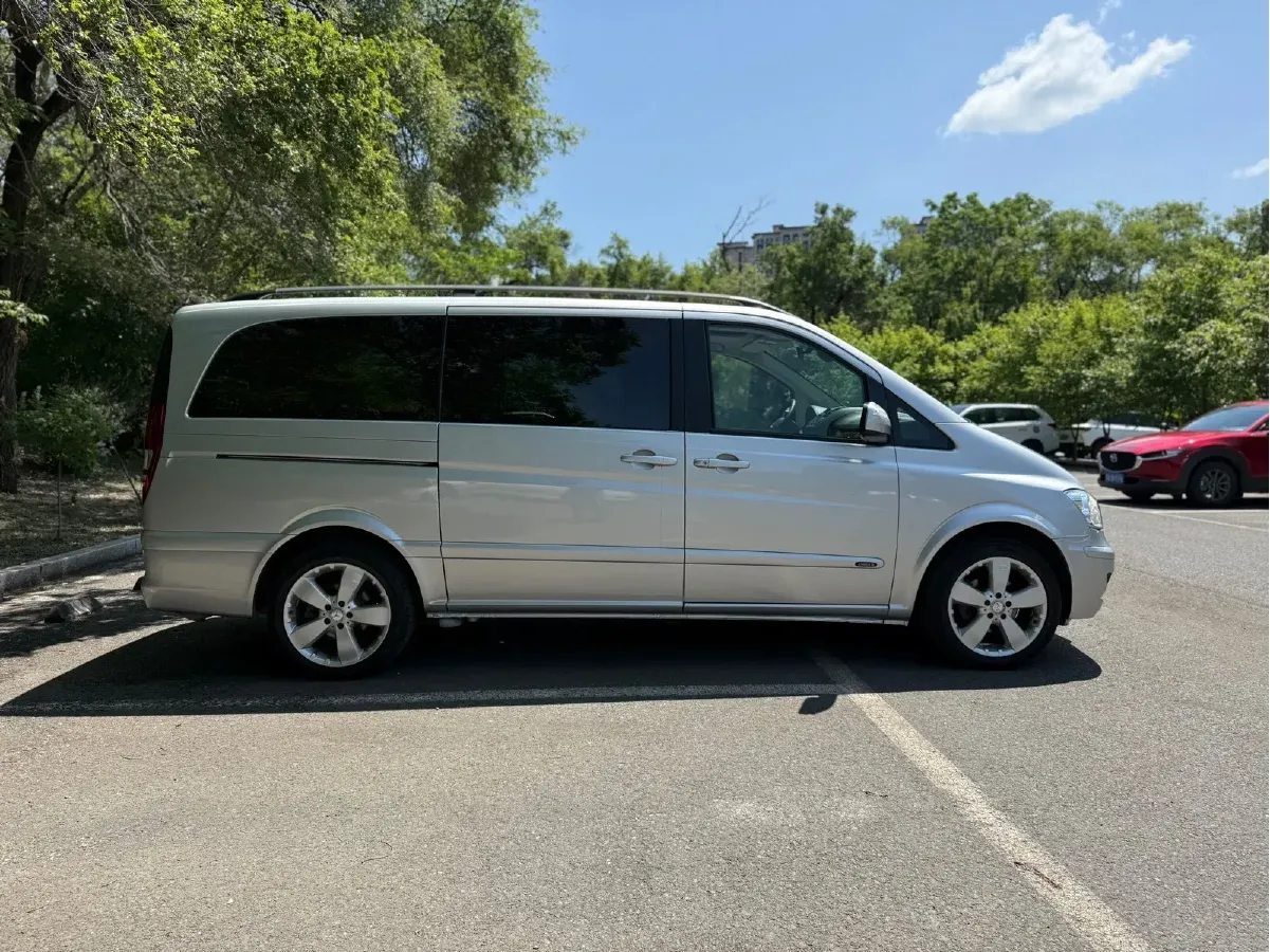 2011 Mercedes-Benz Viano 2.5L 190HP V6 5AT,autocango,china used car exporter,china ev exporter,chinese used car exporter,chinese used ev exporter
