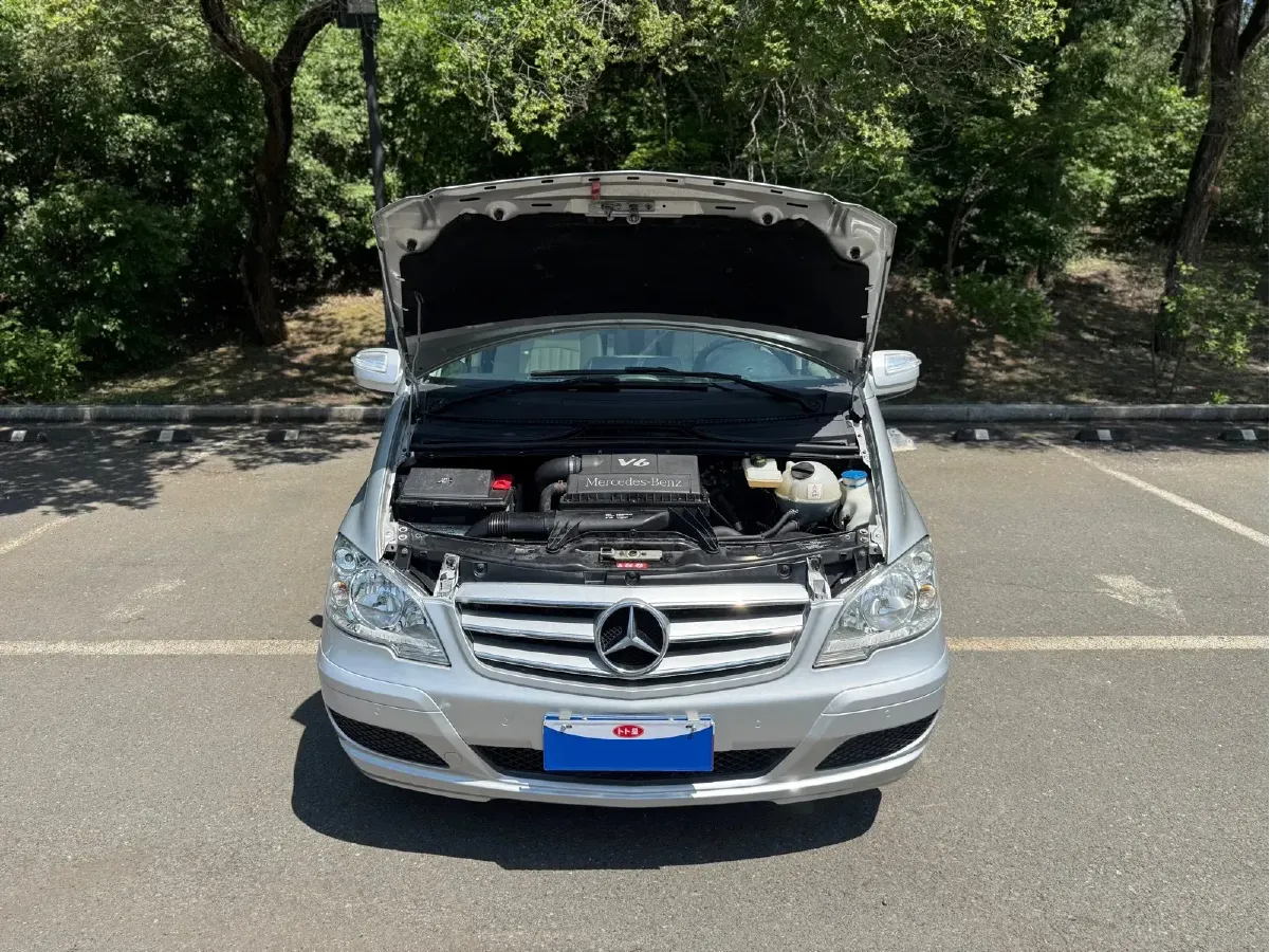 2011 Mercedes-Benz Viano 2.5L 190HP V6 5AT,autocango,china used car exporter,china ev exporter,chinese used car exporter,chinese used ev exporter