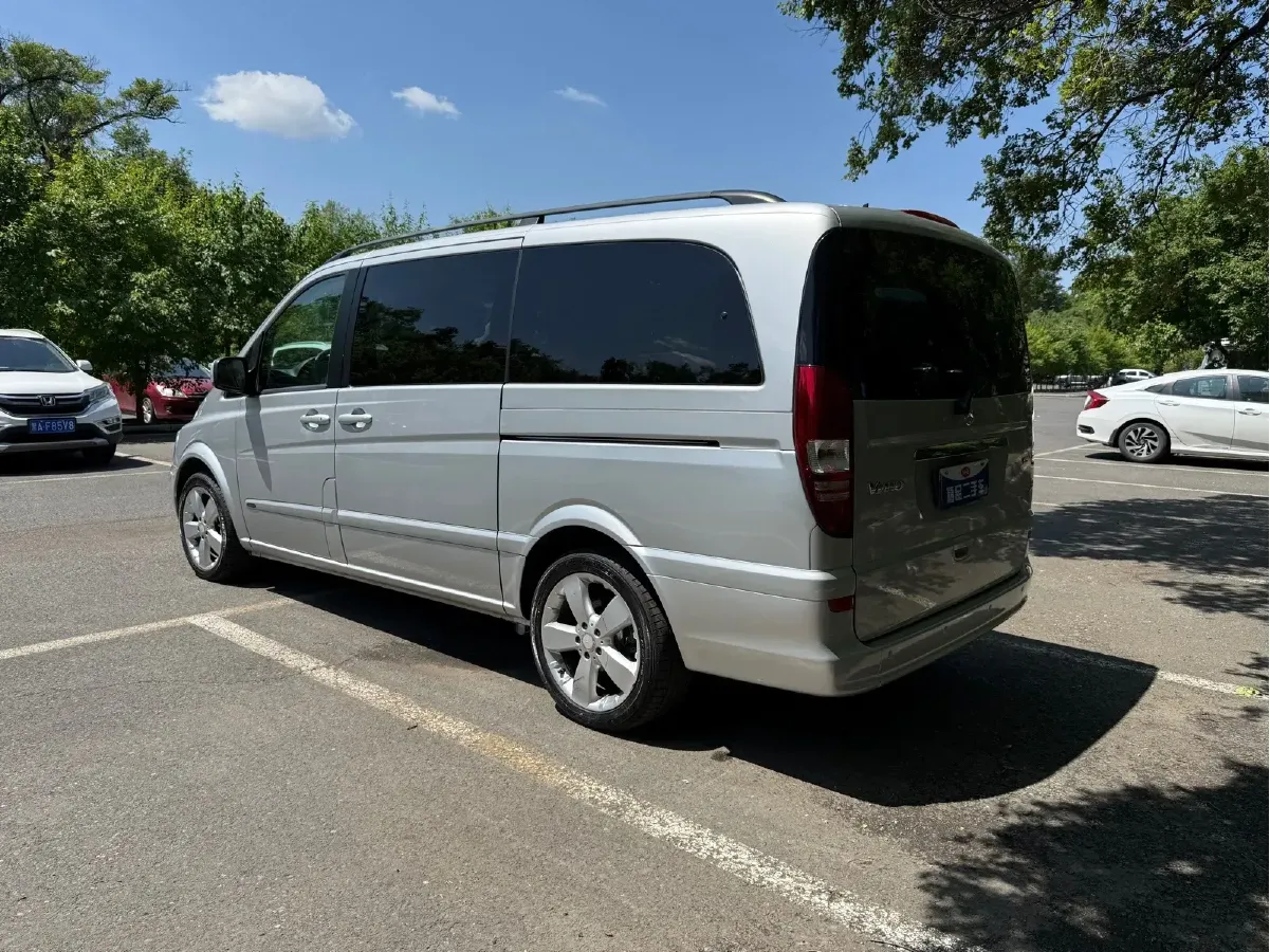 2011 Mercedes-Benz Viano 2.5L 190HP V6 5AT,autocango,china used car exporter,china ev exporter,chinese used car exporter,chinese used ev exporter