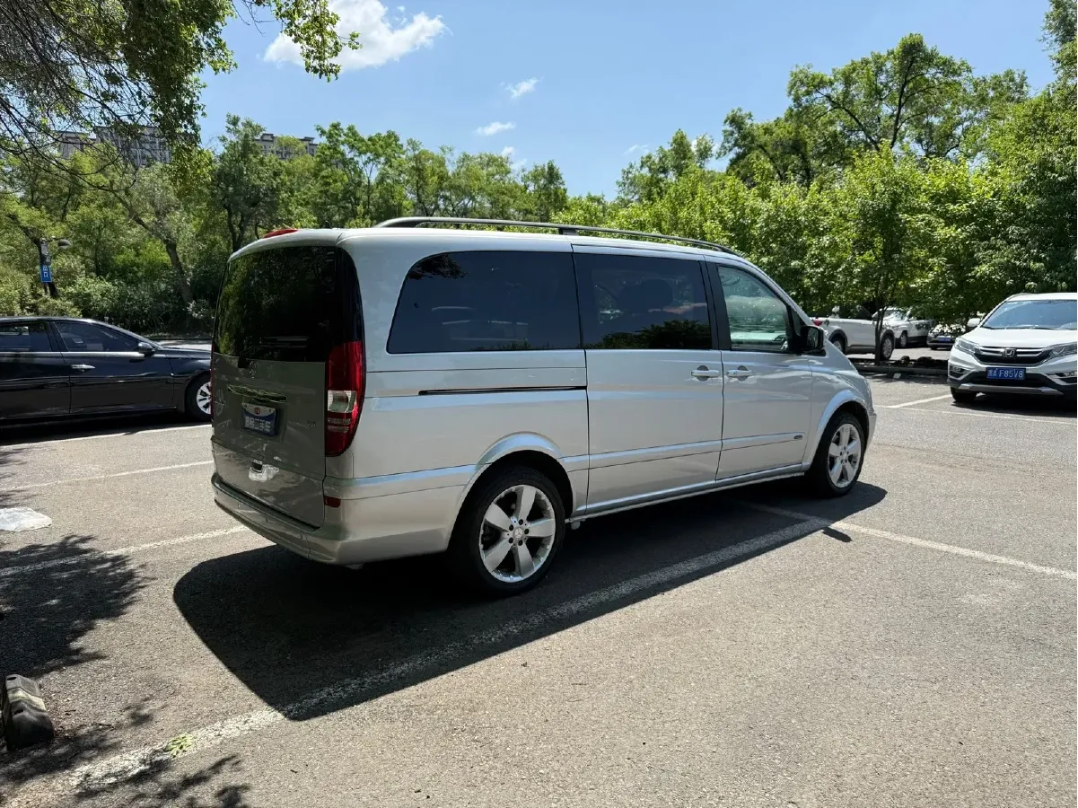 2011 Mercedes-Benz Viano 2.5L 190HP V6 5AT,autocango,china used car exporter,china ev exporter,chinese used car exporter,chinese used ev exporter