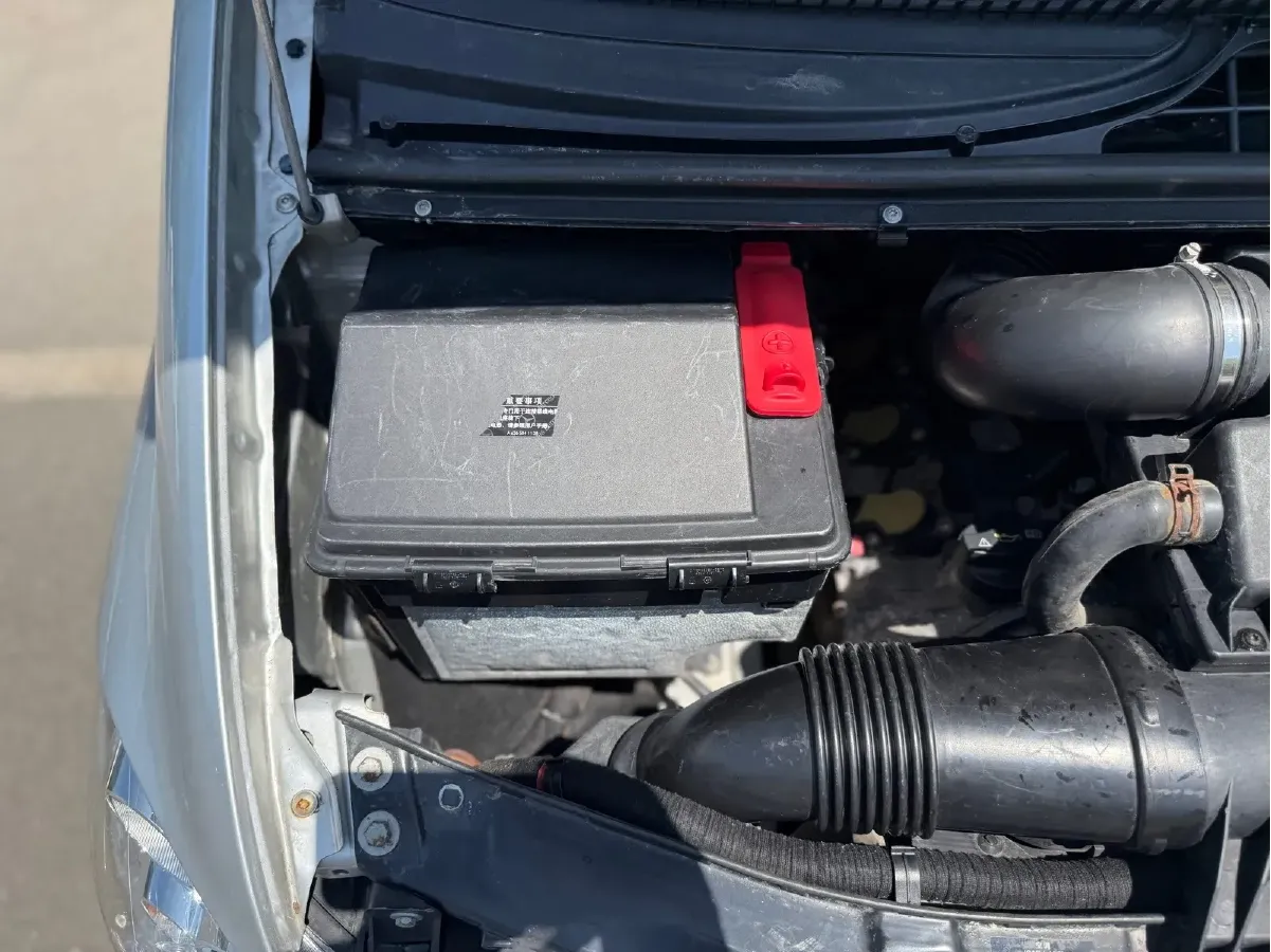 2011 Mercedes-Benz Viano 2.5L 190HP V6 5AT,autocango,china used car exporter,china ev exporter,chinese used car exporter,chinese used ev exporter