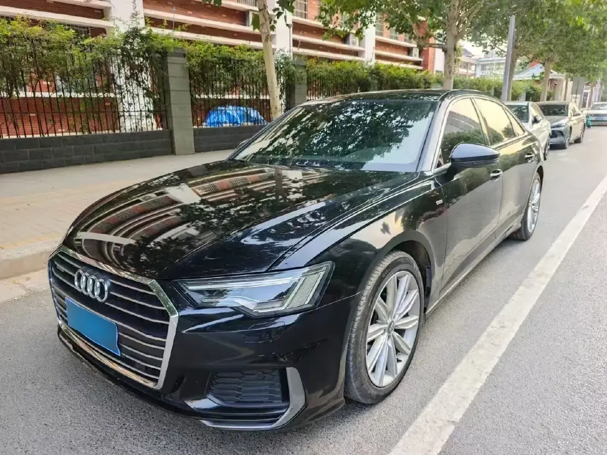 2021 Audi A6L 2.0T 224HP L4 7DCT