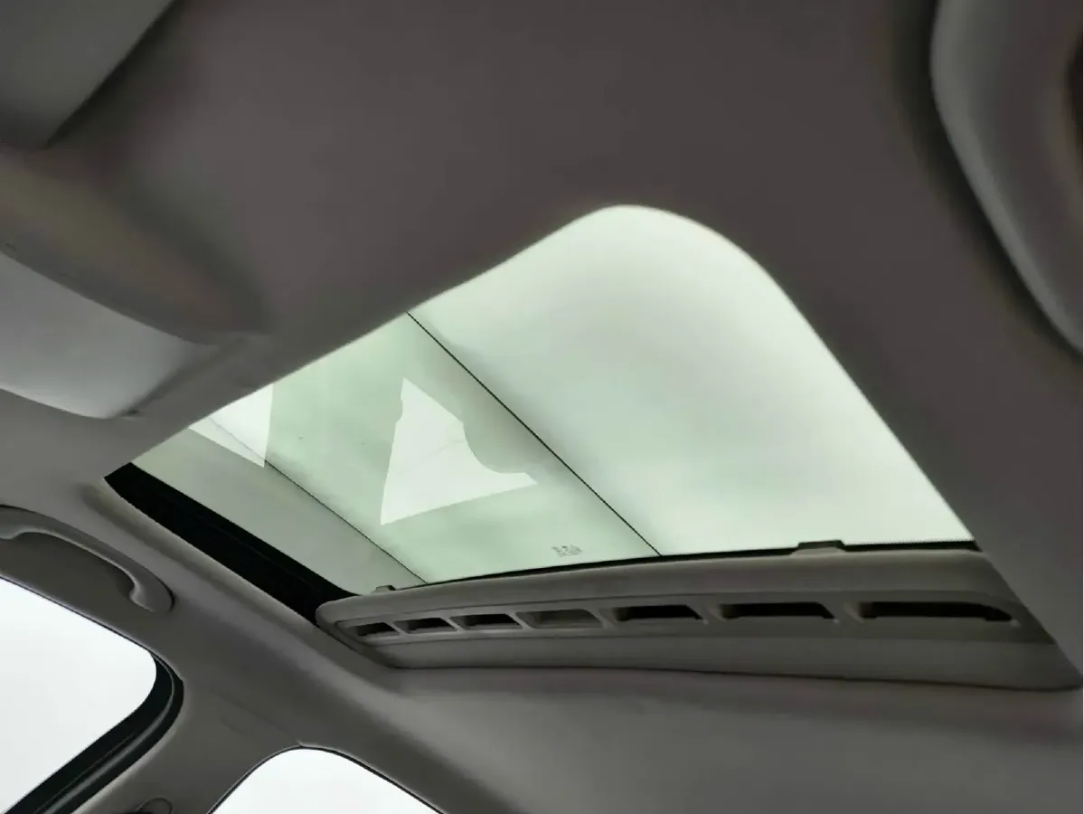 2013 Volkswagen Gran Lavida 1.6L 110HP L4 6AT,autocango,china used car exporter,china ev exporter,chinese used car exporter,chinese used ev exporter