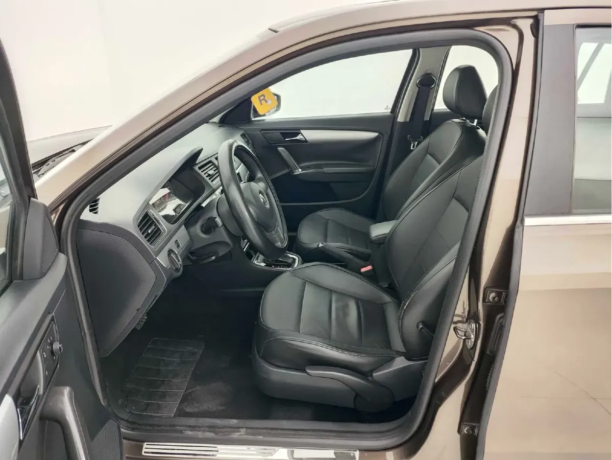 2013 Volkswagen Gran Lavida 1.6L 110HP L4 6AT,autocango,china used car exporter,china ev exporter,chinese used car exporter,chinese used ev exporter