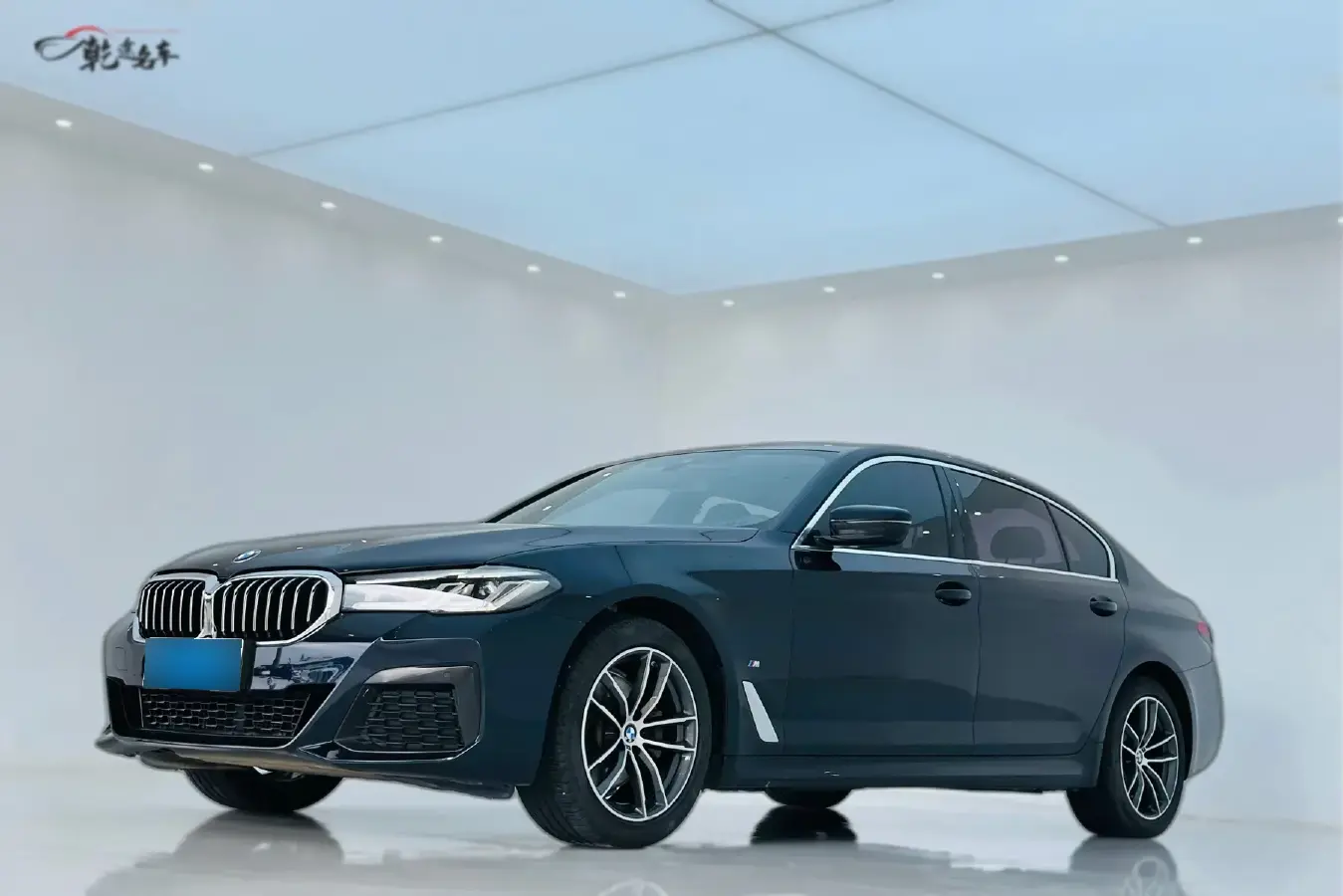 2021 BMW 5 Series 2.0T 184HP L4 8AT