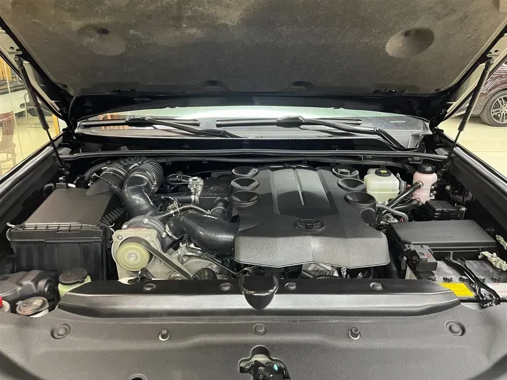 2022 Toyota 4Runner 4.0L 273HP V6 5AT,autocango,china used car exporter,china ev exporter,chinese used car exporter,chinese used ev exporter