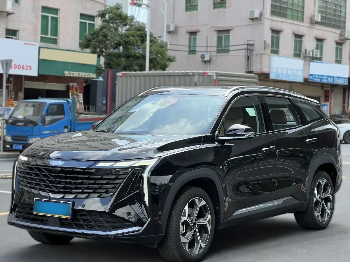 2023 Geely StarRay 1.5T 181HP L4 7DCT