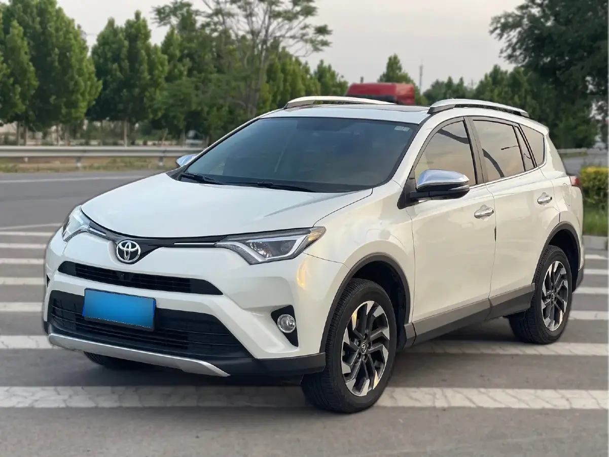 2016 Toyota RAV4 2.5L 180HP L4 6AT