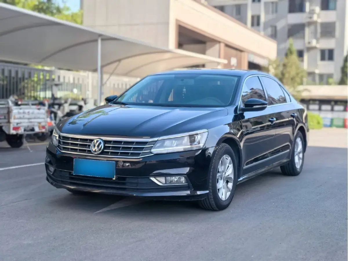 2017 Volkswagen Passat 1.8T 180HP L4 7DCT