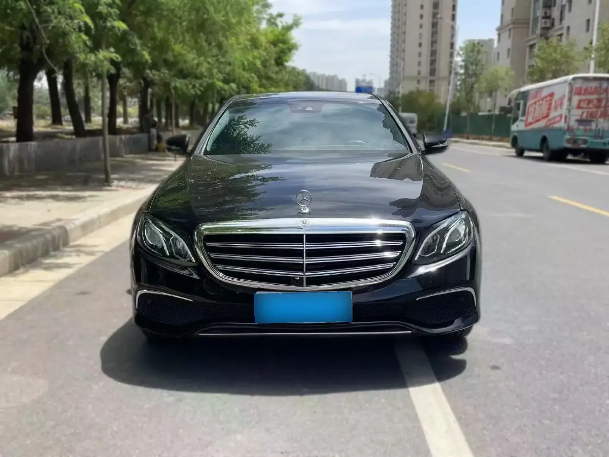 2017 Mercedes-Benz E Class 2.0T 184HP L4 9AT