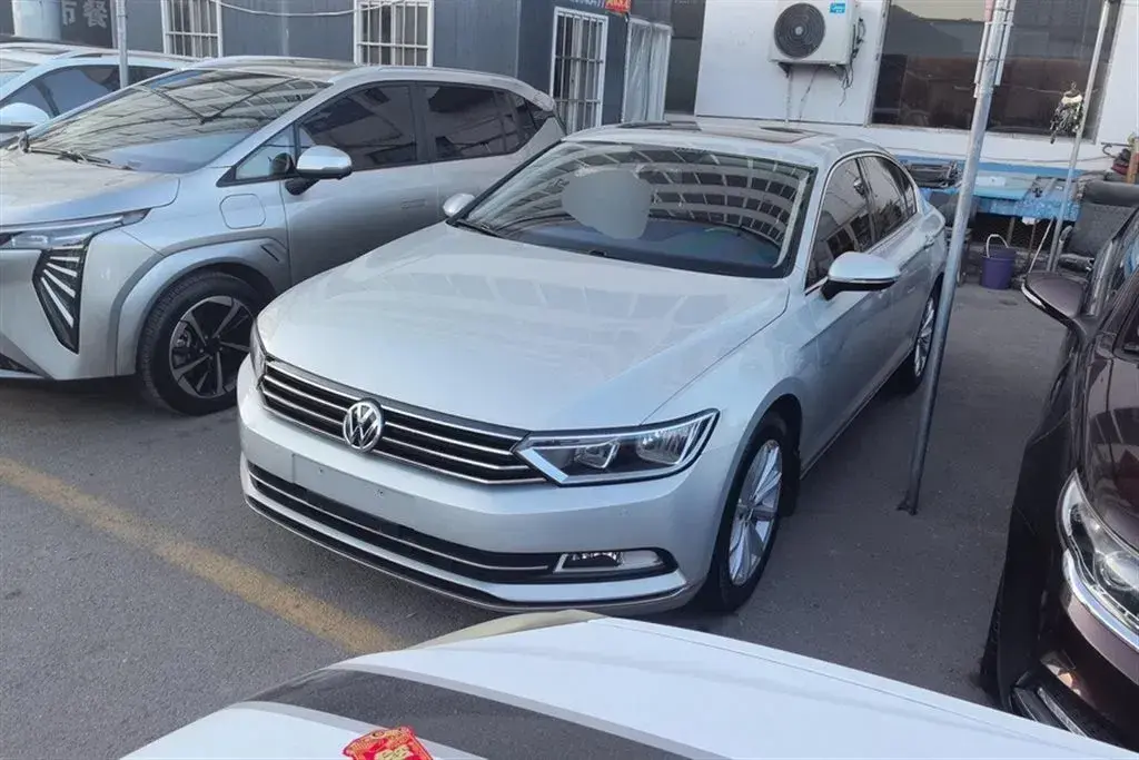 2018 Volkswagen Magotan 1.8T 180HP L4 7DCT