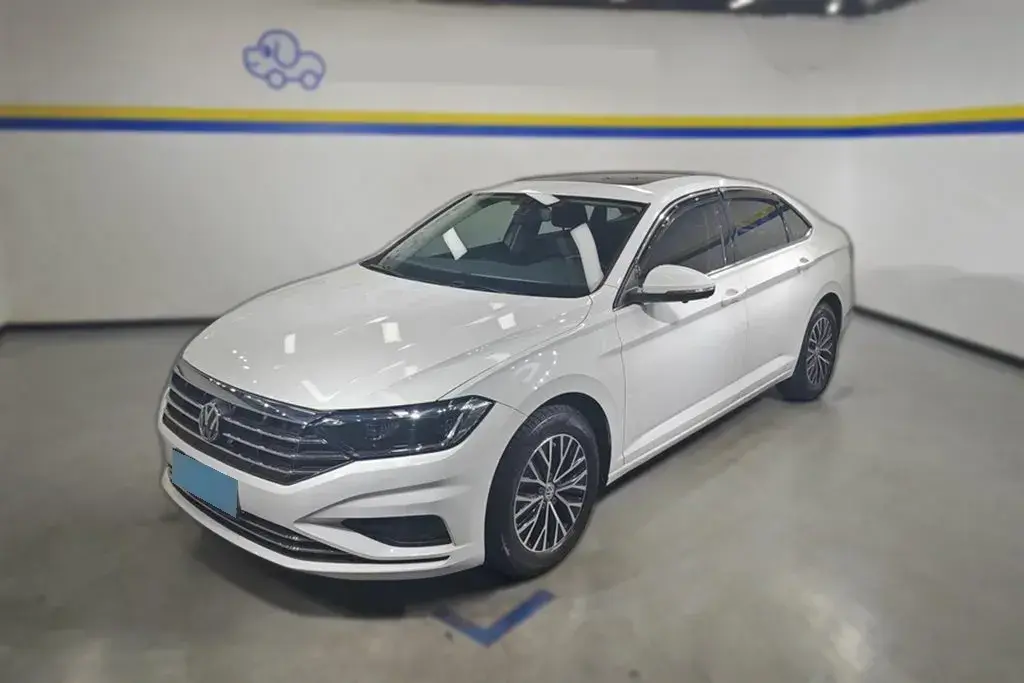 2019 Volkswagen Sagitar 1.2T 116HP L4 7DCT